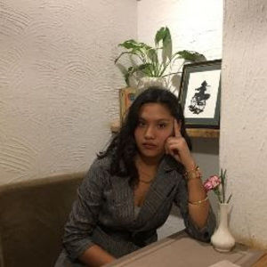 Meet your Posher, Shraya